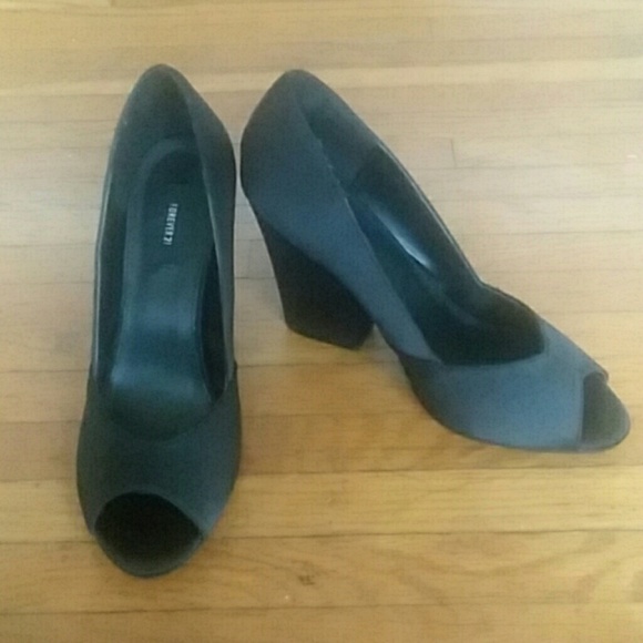 Forever 21 Peep-toe Block Heels - Picture 4 of 7